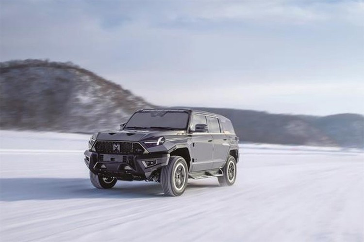 剑指仰望？东风高端硬派越野SUV，预计售价超70万！