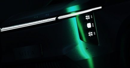 上汽大通MAXUS大型纯电性能皮卡、GST概念车和大家MIFA7谍照曝