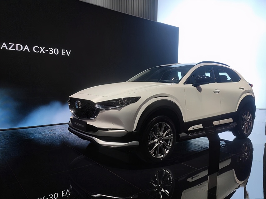 2021上海车展：全新马自达CX-30 EV正式发布