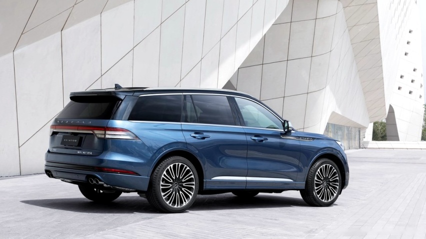 标配3.0T比沃尔沃XC90尺寸更大，买新款林肯飞行家更值吗？