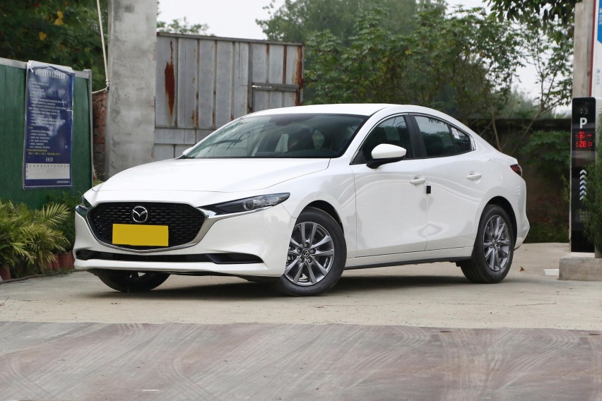 2.0L车型限时售8.99万起，马自达3 昂克赛拉值不值得买？