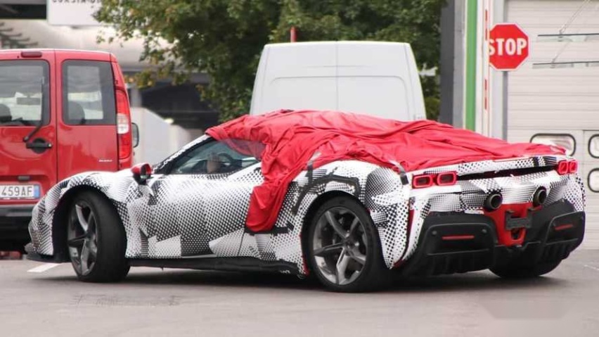 混动版SF90 Stradale Spider谍照曝光