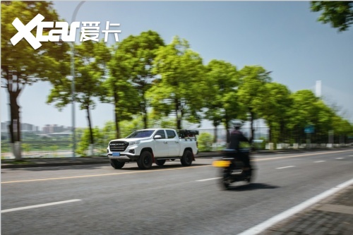 当霸气遇上爸气，长安凯程F70化身全家幸福大玩具