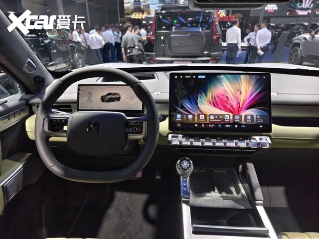 标配50.4度宁德时代骁遥电池 猛士M817 Max+上市