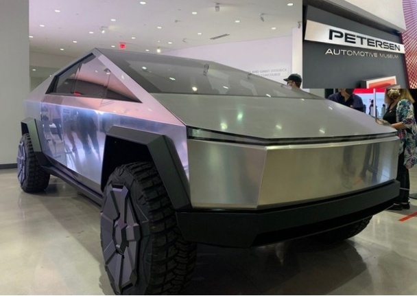 特斯拉Cybertruck或将第二季度发布，有望年底量产