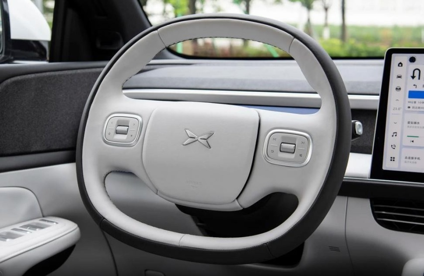 集“全村”的希望？对标特斯拉Model Y，小鹏G6够不够格