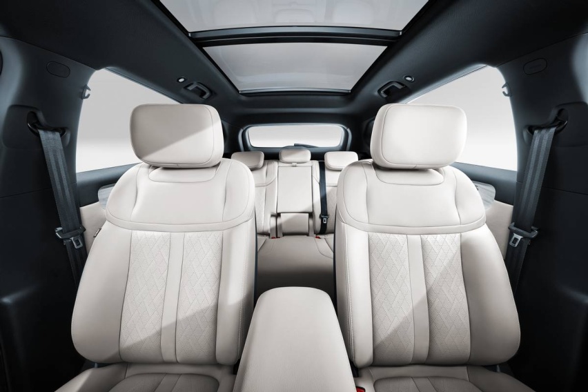 10万级家用大空间SUV 到店体验五菱星光S