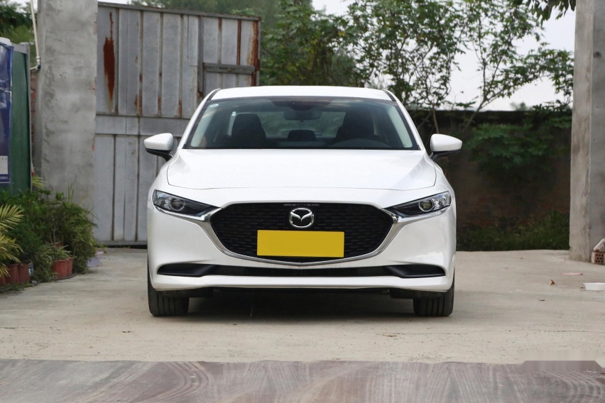2.0L车型限时售8.99万起，马自达3 昂克赛拉值不值得买？