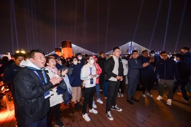 与蔚来同行，岚图打造另一种用户型科技企业