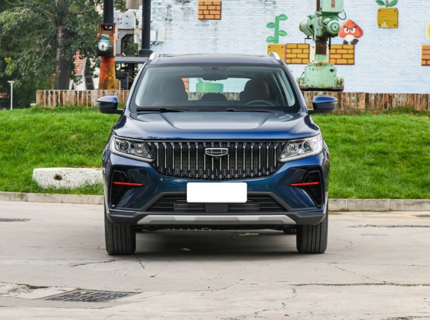 吉利的平民SUV，搭载1.4T油耗5毛多，造型年轻，适合普通老百姓