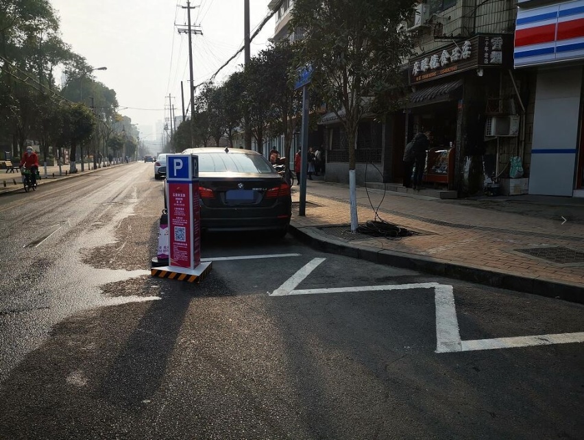 这种“鲨鱼齿”标线你了解吗？不认识的小心被罚款