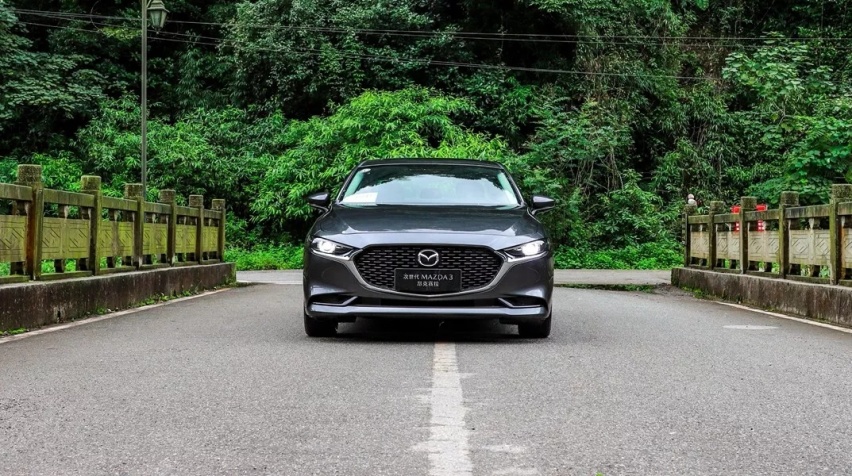 我，次世代MAZDA 3昂克赛拉，打钱！