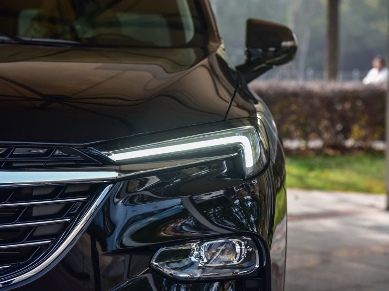 中大型高档7座SUV 全新别克昂科旗 售价29.99万起