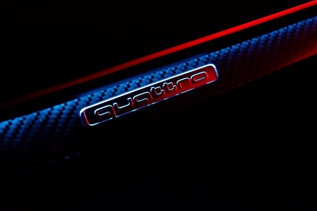 奥迪在重庆隧道搞“灯”？打探全新奥迪SQ5 Sportback隧道秘展