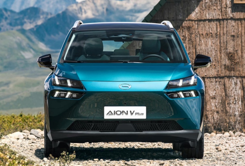 纯电紧凑型SUV，比亚迪宋PLUS和埃安V选谁好？