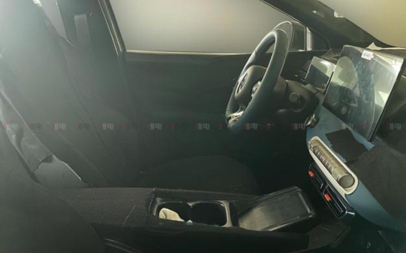 宏光MINI EV迎对手？比亚迪新车海鸥实车曝光，售价或在10万内！