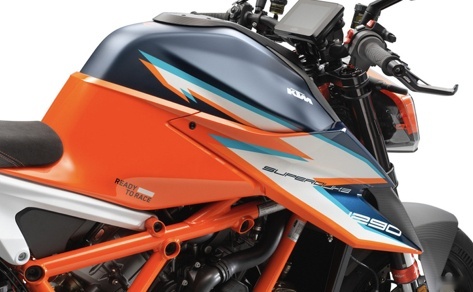 KTM SUPER DUKE RR剽悍登场，猛兽出笼