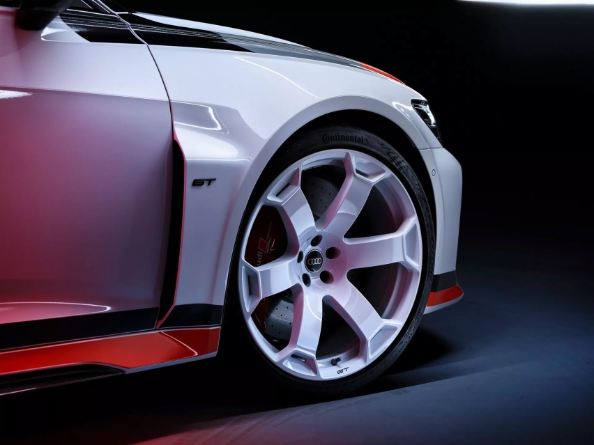 奥迪实习生作品：RS6 Avant GT限量版，售价170万