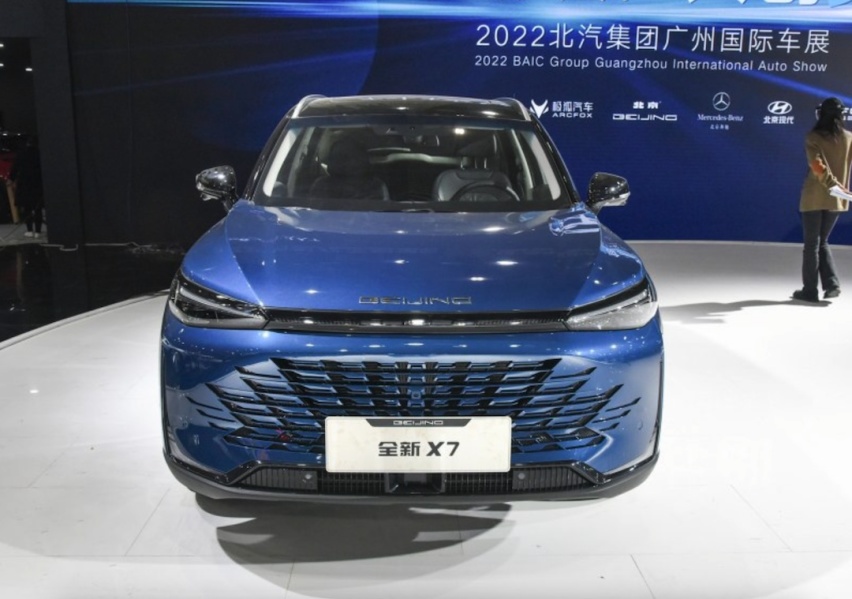 2022广州车展丨焕新设计 继续搭载1.5T发动机 新款北京X7亮相