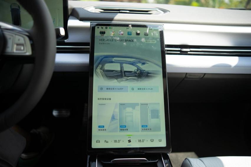 抢鲜试驾小鹏P5 全球首款搭载激光雷达量产智能车