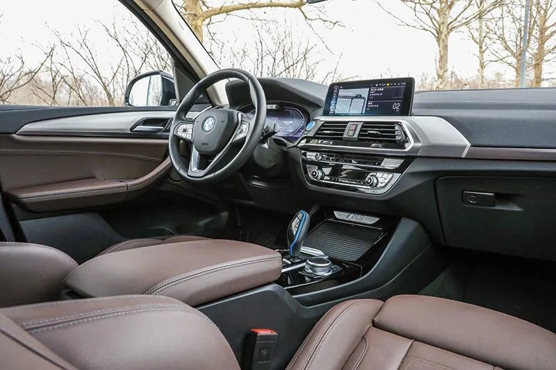 【试驾】智能大于电动｜BMW iX3 创领型