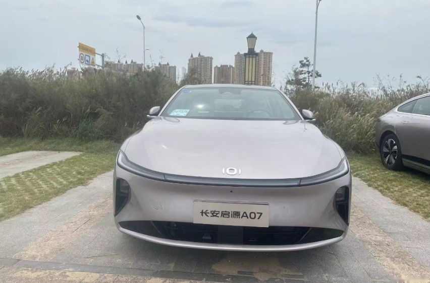 试驾长安启源A07,其实汽车可以这样体贴又温暖