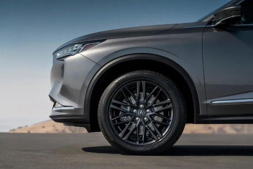 这台最新的豪华旗舰SUV，能叫板BBA吗？
