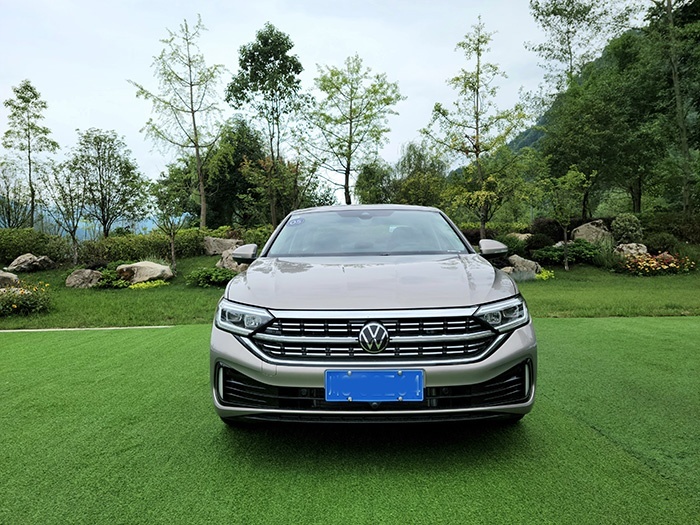试驾新速腾1.5T,动力加持保时捷同款技术,实际表现如何?