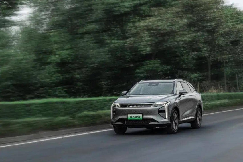 20万元入手中型插混电四驱SUV，瑶光C-DM要豪华四驱平权