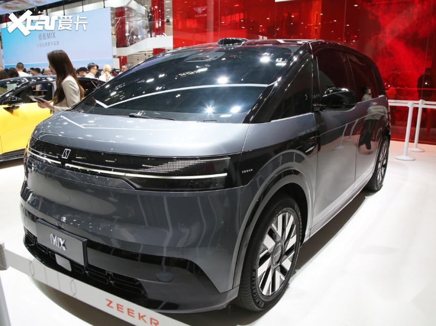 吉利极氪的"宝宝巴士",自带小桌子,搭载310kw电机,造型奇特