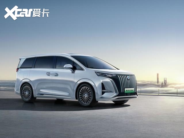 2025国产MPV五大“最”盘点:腾势D9稳坐销冠,极氪009国产最豪