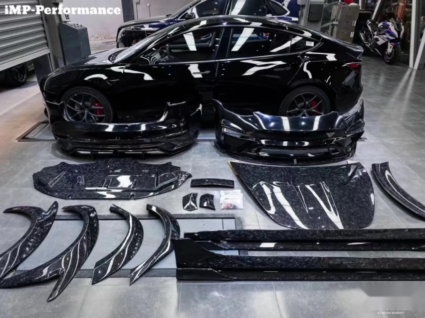 油价太贵被迫买Model 3高性能版，帮老婆磨合新车顺便改装玩玩