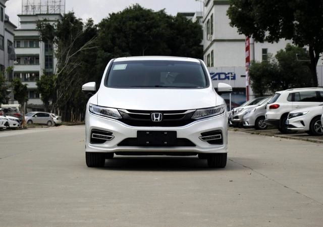 又一合资MPV亲民，操控强，空间大过SUV，不足11万却没人要