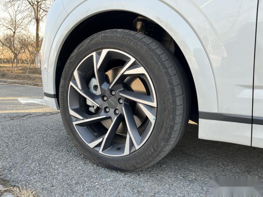 卖40万的国产SUV 领克09产品力能行吗？