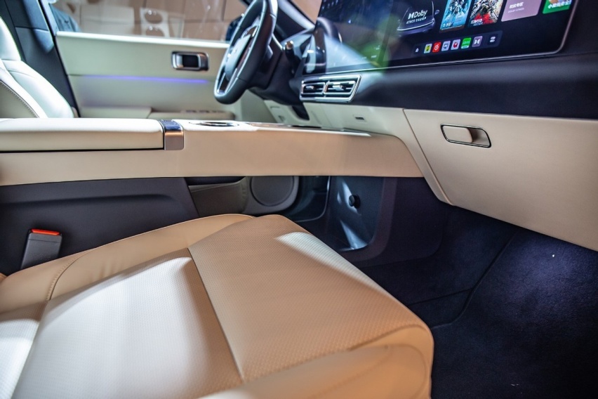 理想 L9 深度解析:“家用 SUV”的多元宇宙