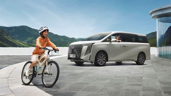 小伙伴震惊了！新一代M8大师上市，售价22.98万元起