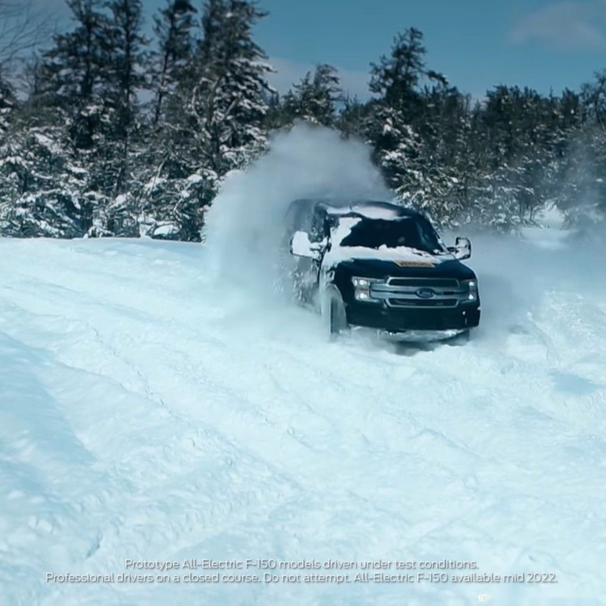 2023-ford-f-150-electric-shows-independent-rear-suspension-while-snow-drifting_2.jpg