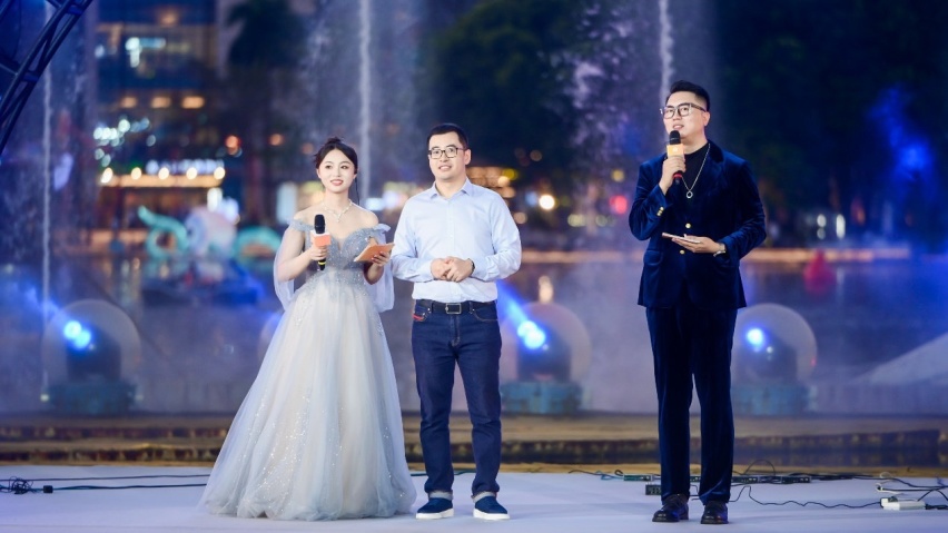 共赴一场六周年之约 蔚来深圳近三千车友同聚共庆盛会