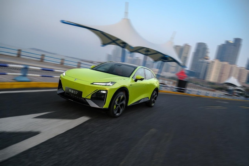 深蓝S7，用高价值重新定义中型电动SUV