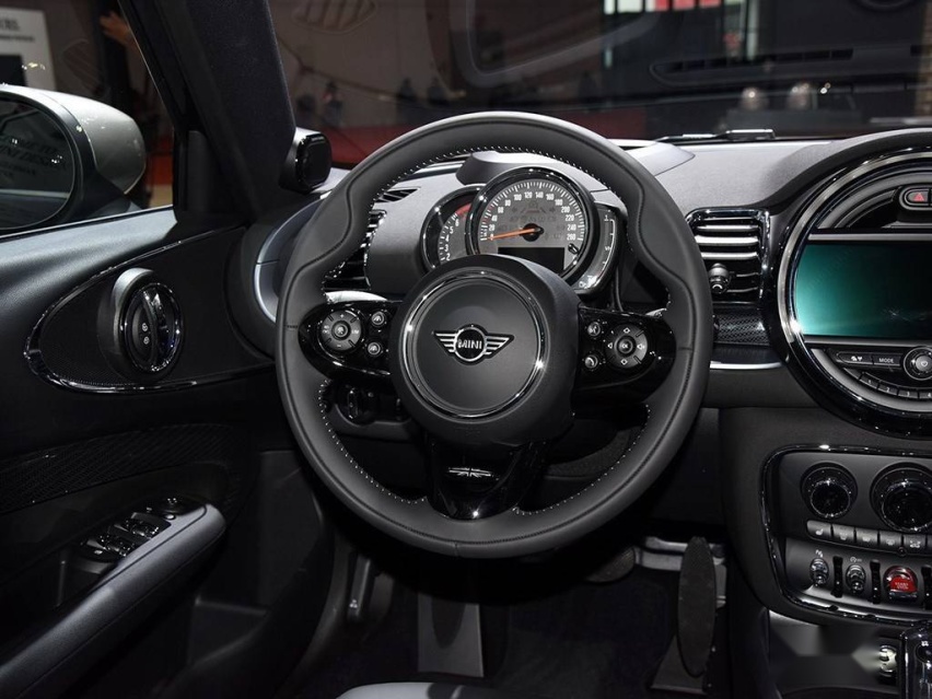 1024x0_1_q95_autohomecar__ChsEe1y1w1iAHpU7AAKqKpKEwi4372.jpg
