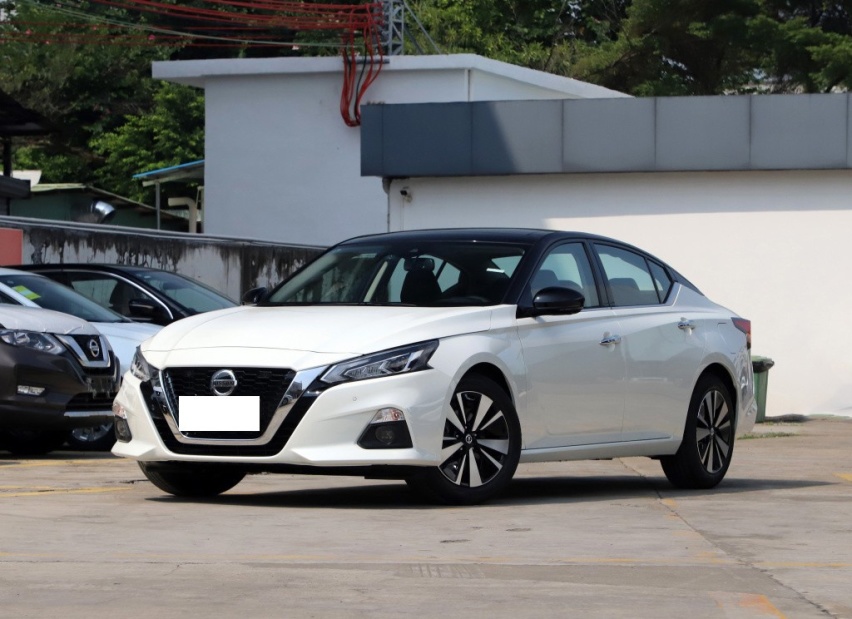 手握20万预算，想买舒适省油B级车，2021款天籁了解一下？