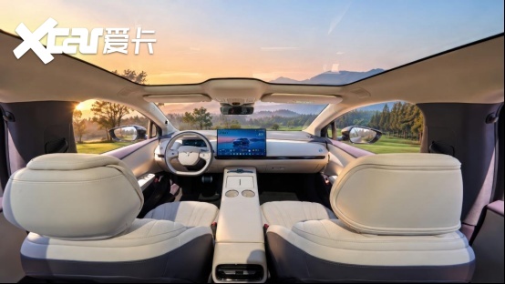 兼顾智能科技与家庭舒适,红旗天工07预售16.99万元起