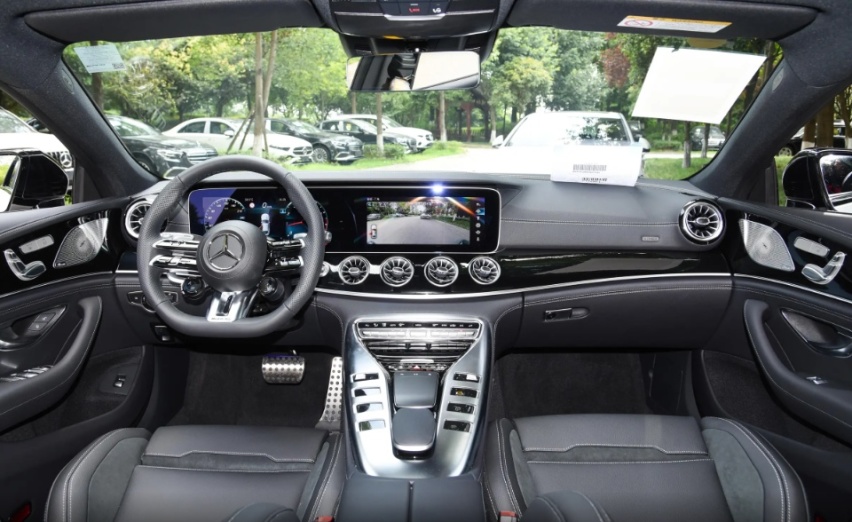 配3.0T引擎，零百加速4.5秒，详解奔驰AMG GT