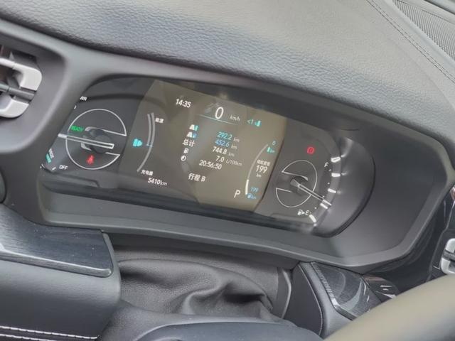 一台加满油能跑900公里的Jeep 试驾指挥官PHEV