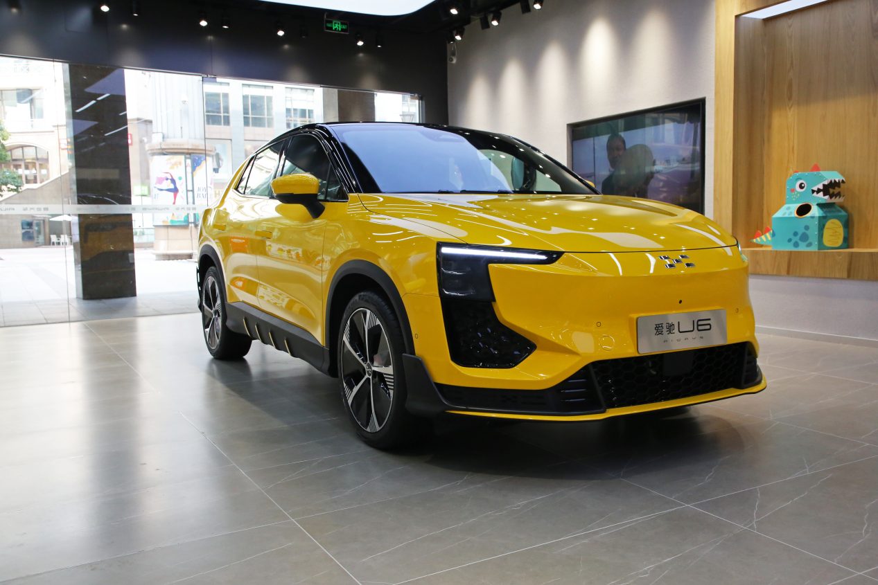 爱驰u5(爱驰u5纯电动汽车怎么样)