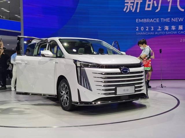 广汽传祺E9将5月上市，预售33万起，买腾势D9还是等传祺E9？