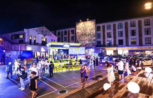 想要永远青春,那就来与第四代飞度一起创造不凡吧!