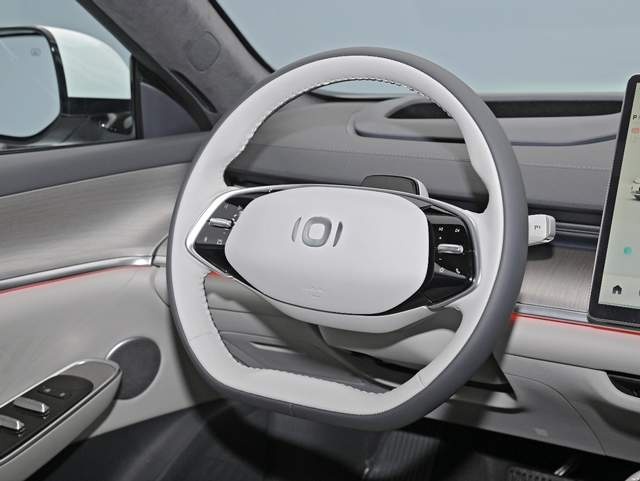 又“卷”起来了？长安启源首款车型来袭，特斯拉Model3压力大了？