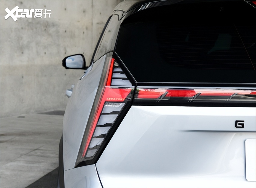 吉利博越“改版”了？新车配2.0T有218马力，宽1900mm