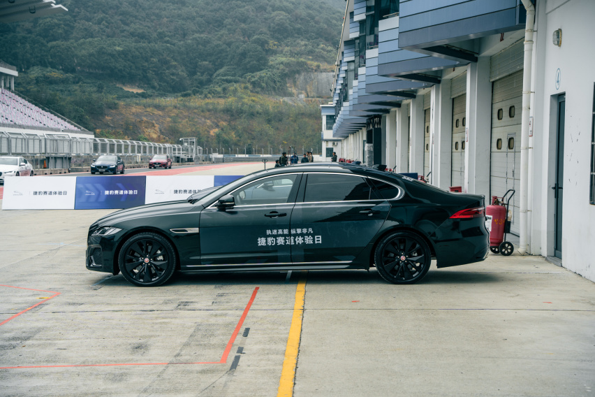 2022款捷豹XFL赛道体验 加长后的XF是否还有运动天赋